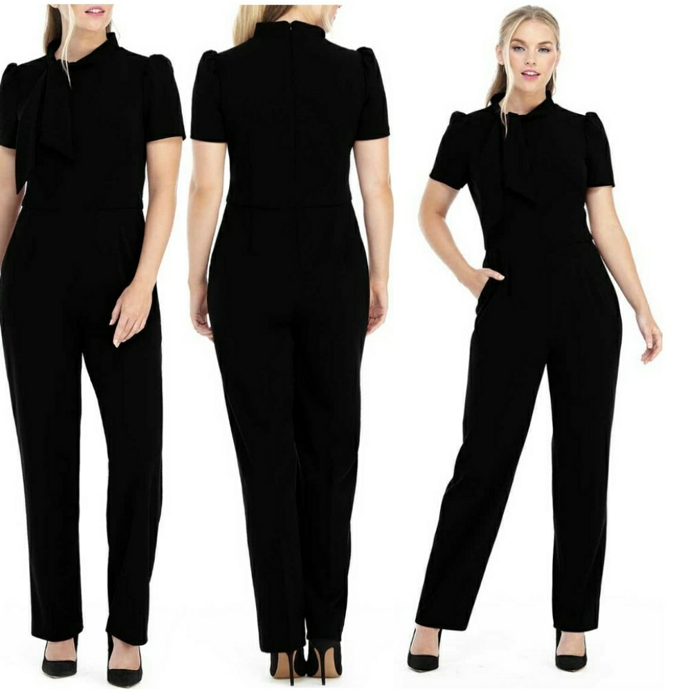 Brand New Maggy London Twist tie Neck short sleeve jumpsuit size 14